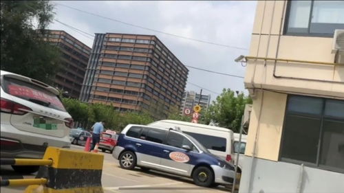 從扣分到上崗 一名出租車司機的職業轉變之路